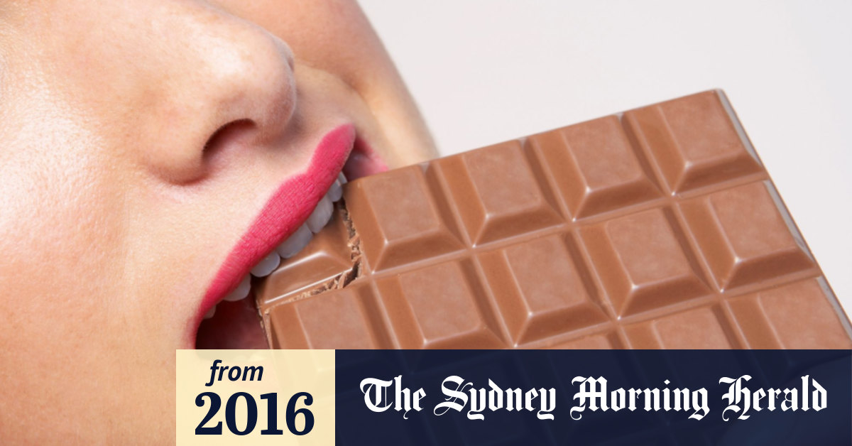 Eating chocolate 'improves brain function' study